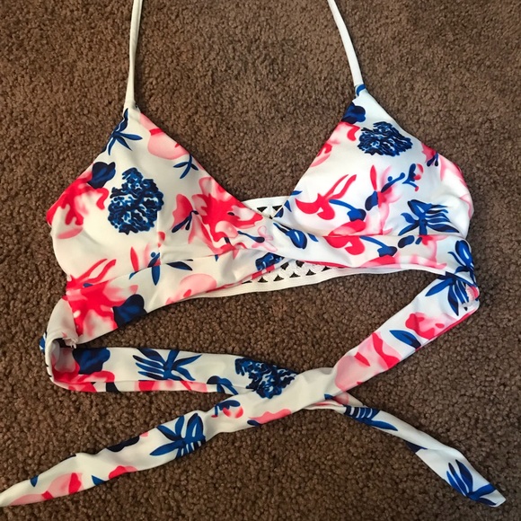 SMALL BRAND NEW NEVER WORN BIKINI - Picture 4 of 5
